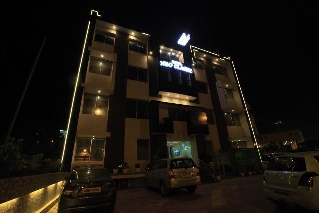 Neo Classic Hotel Chandigarh Exterior photo